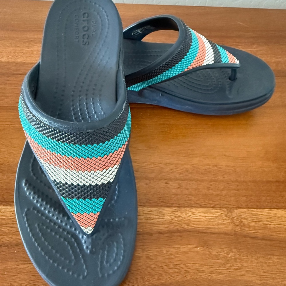 CROCS Multicolor Striped Flip Flops